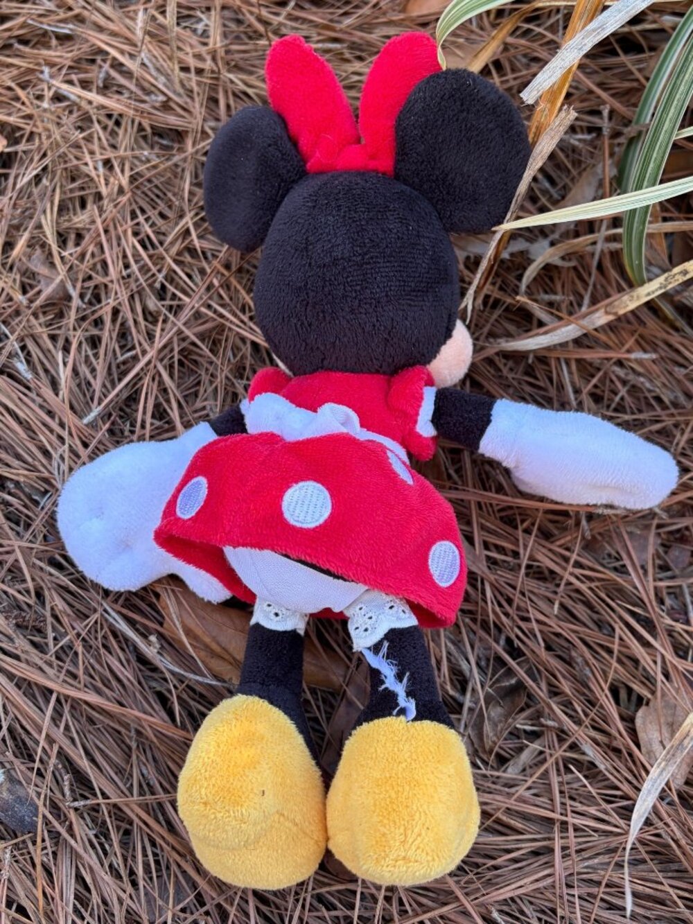 Three Minnie Mouse Plush Dolls In Pink & Red Outfits With Polka Dots S10 - Picture 8 of 9